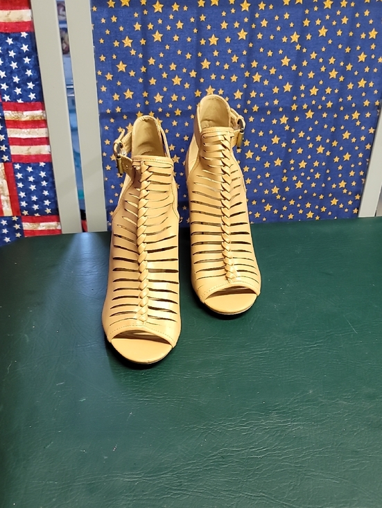 Shoes - Women’s Strappy Peep-Toe Heels in Tan